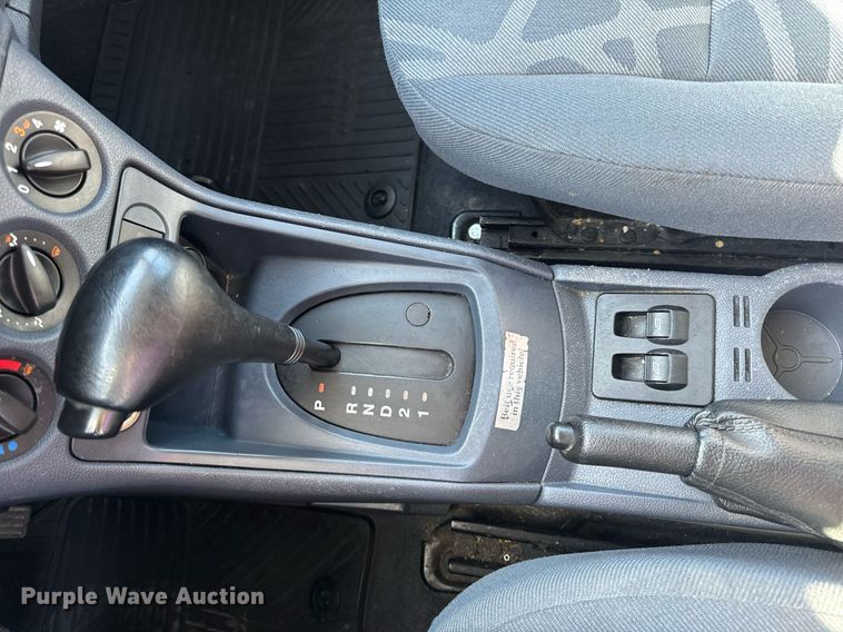 image for item EH6628 2010 Ford Transit Connect XLT van