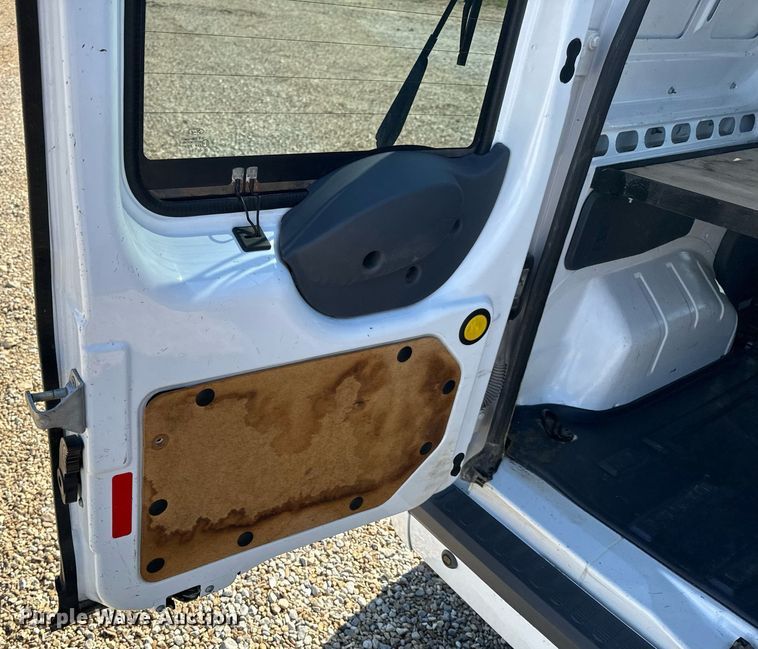 image for item EH6628 2010 Ford Transit Connect XLT van