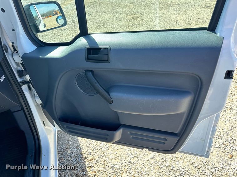 image for item EH6628 2010 Ford Transit Connect XLT van