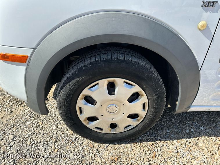 image for item EH6628 2010 Ford Transit Connect XLT van