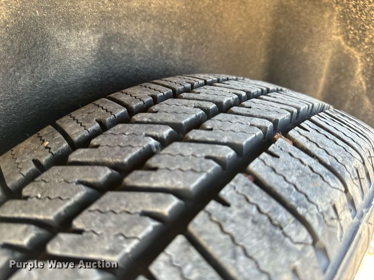 image for item EH6628 2010 Ford Transit Connect XLT van