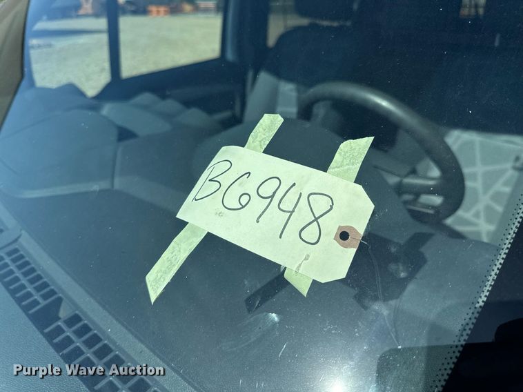 image for item EH6628 2010 Ford Transit Connect XLT van