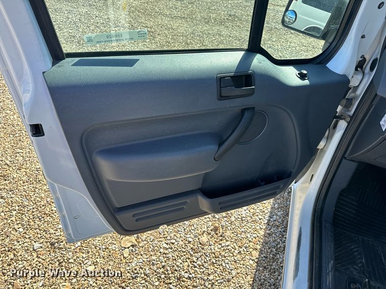 image for item EH6629 2010 Ford Transit Connect XLT van