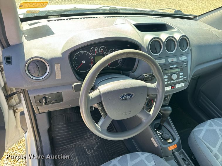 image for item EH6629 2010 Ford Transit Connect XLT van