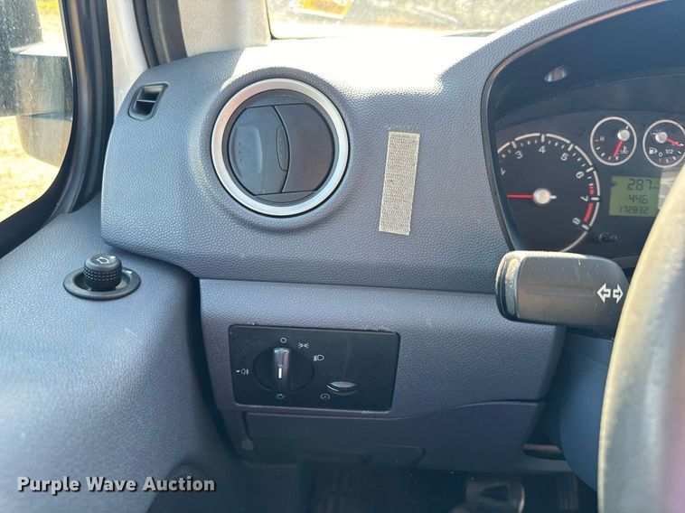 image for item EH6629 2010 Ford Transit Connect XLT van