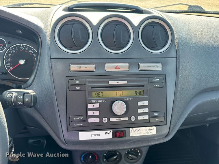 image for item EH6629 2010 Ford Transit Connect XLT van