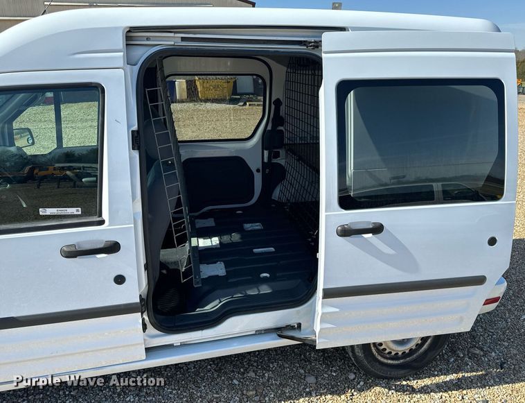 image for item EH6629 2010 Ford Transit Connect XLT van