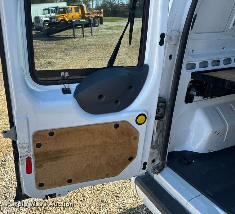 image for item EH6629 2010 Ford Transit Connect XLT van