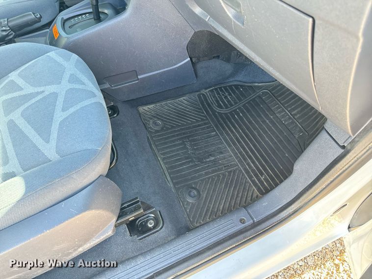 image for item EH6629 2010 Ford Transit Connect XLT van