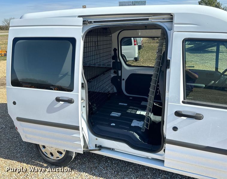 image for item EH6629 2010 Ford Transit Connect XLT van