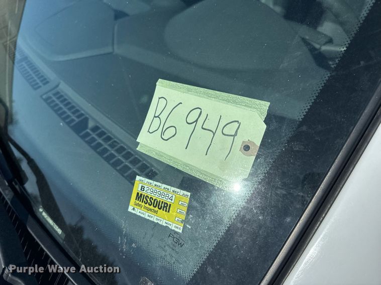 image for item EH6629 2010 Ford Transit Connect XLT van