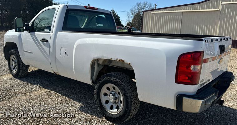 image for item EH6630 2007 Chevrolet Silverado 1500 pickup truck