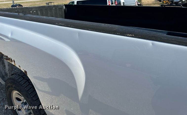 image for item EH6630 2007 Chevrolet Silverado 1500 pickup truck