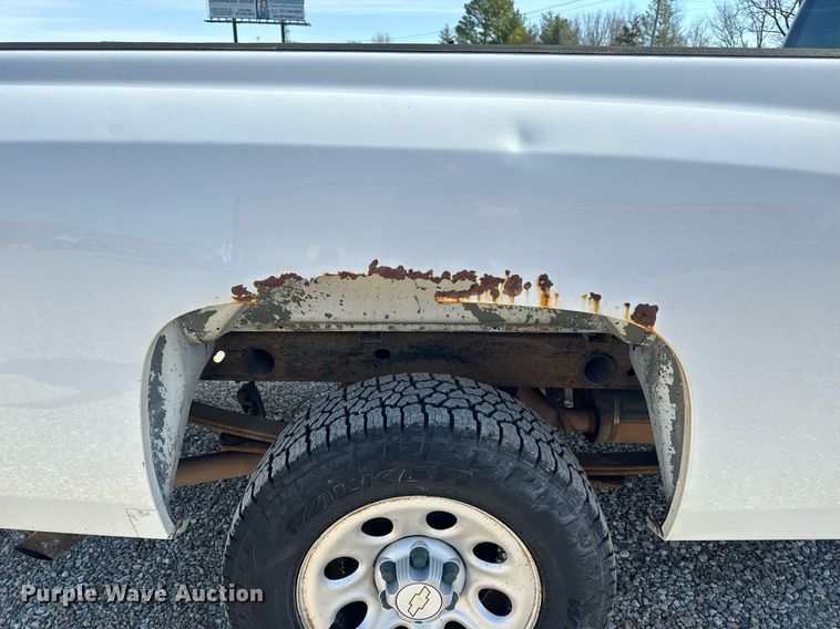 image for item EH6630 2007 Chevrolet Silverado 1500 pickup truck