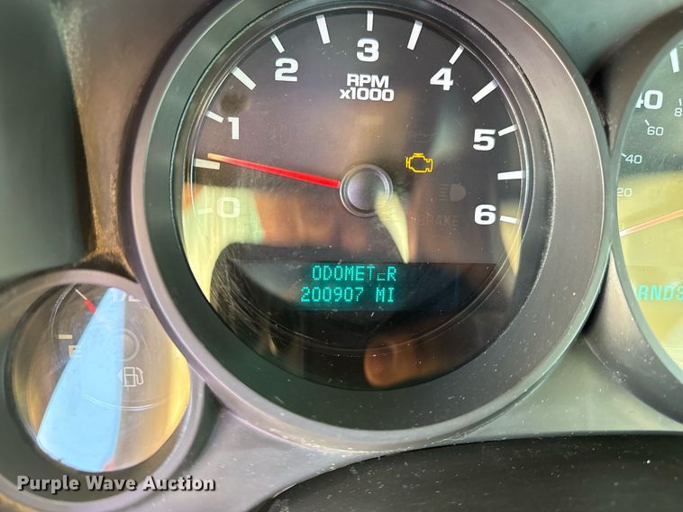 image for item EH6630 2007 Chevrolet Silverado 1500 pickup truck