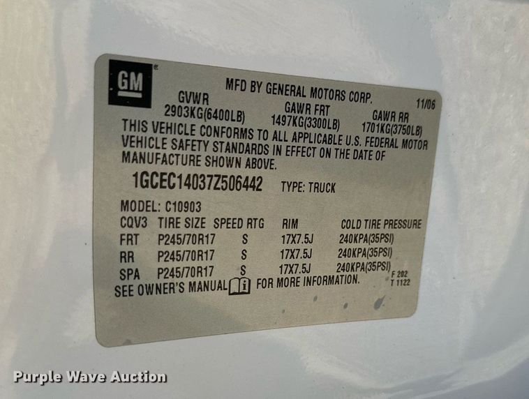 image for item EH6630 2007 Chevrolet Silverado 1500 pickup truck