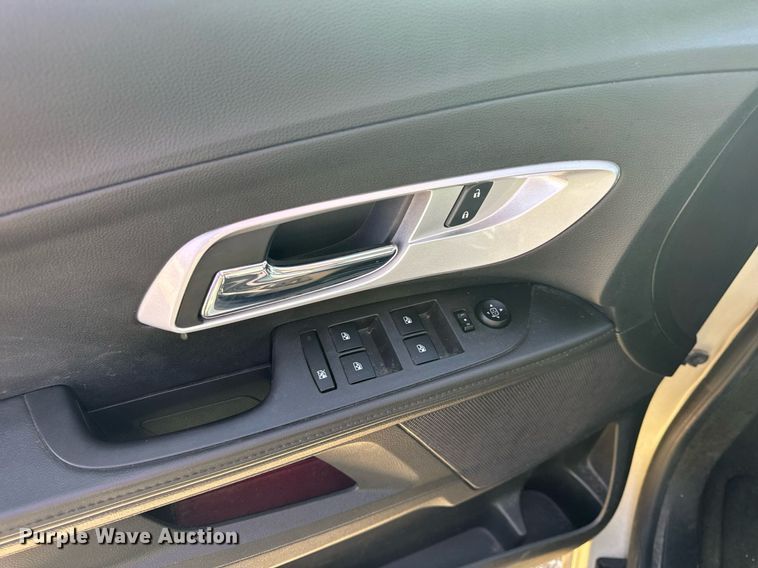 image for item EH6632 2013 Chevrolet Equinox  SUV