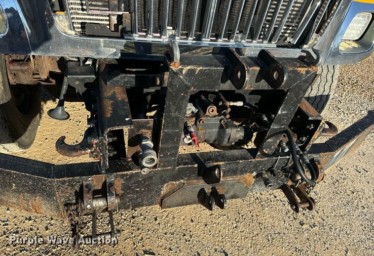 image for item EH6633 2005 International 7400 dump truck