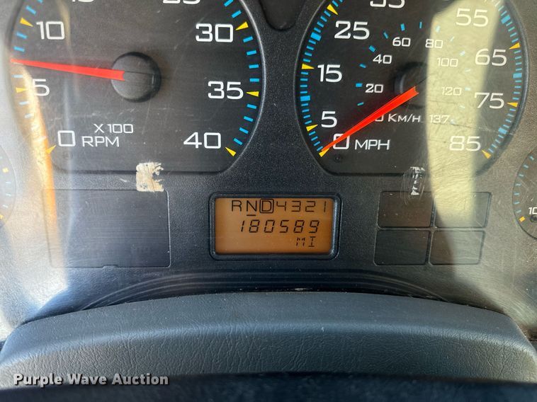 image for item EH6633 2005 International 7400 dump truck