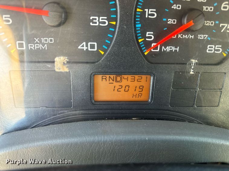 image for item EH6633 2005 International 7400 dump truck