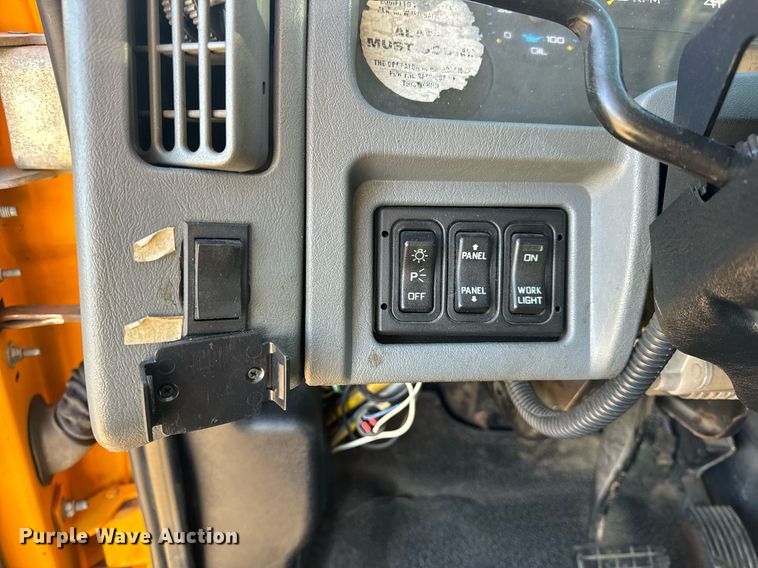 image for item EH6633 2005 International 7400 dump truck