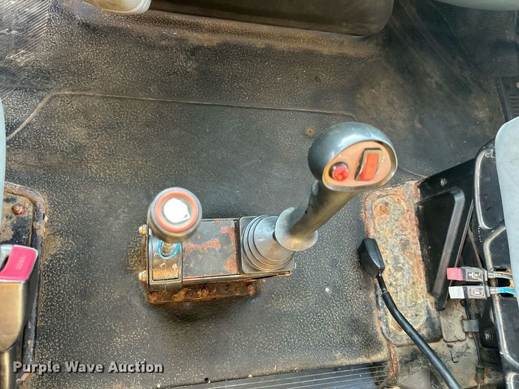 image for item EH6633 2005 International 7400 dump truck