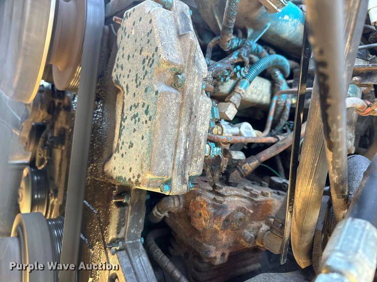 image for item EH6633 2005 International 7400 dump truck