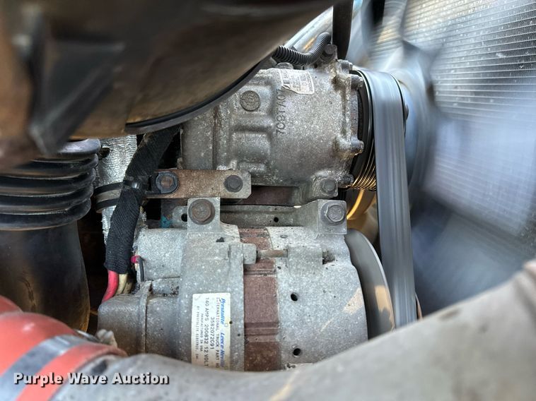 image for item EH6633 2005 International 7400 dump truck