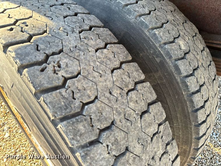 image for item EH6633 2005 International 7400 dump truck