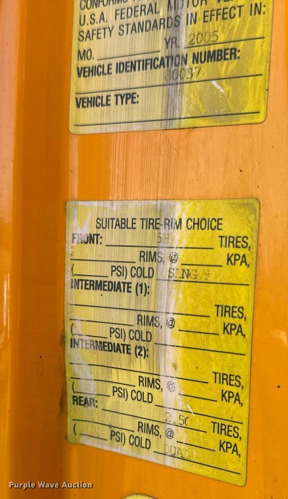 image for item EH6633 2005 International 7400 dump truck