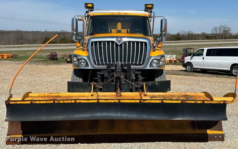 image for item EH6634 2009 International WorkStar 7500  dump truck