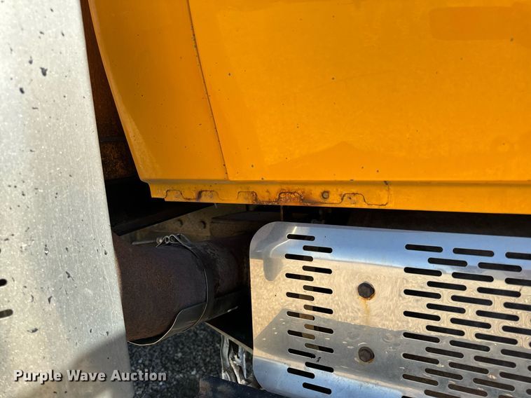 image for item EH6634 2009 International WorkStar 7500  dump truck