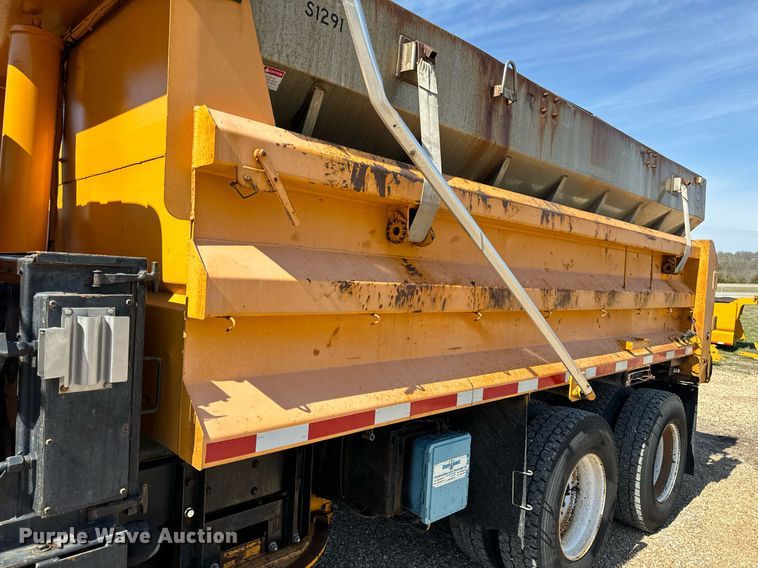 image for item EH6634 2009 International WorkStar 7500  dump truck