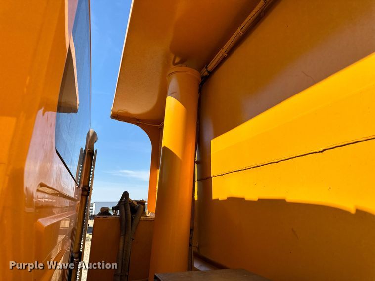 image for item EH6634 2009 International WorkStar 7500  dump truck