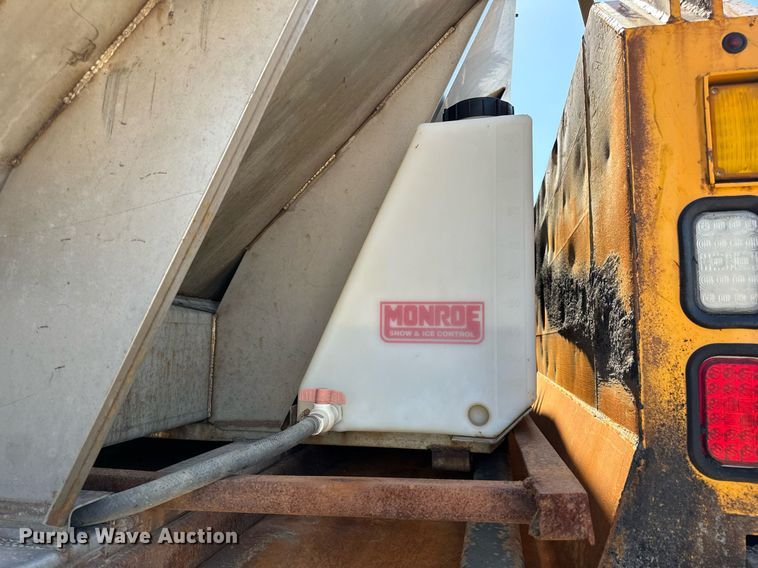 image for item EH6634 2009 International WorkStar 7500  dump truck