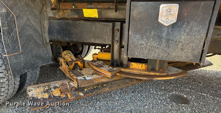 image for item EH6634 2009 International WorkStar 7500  dump truck