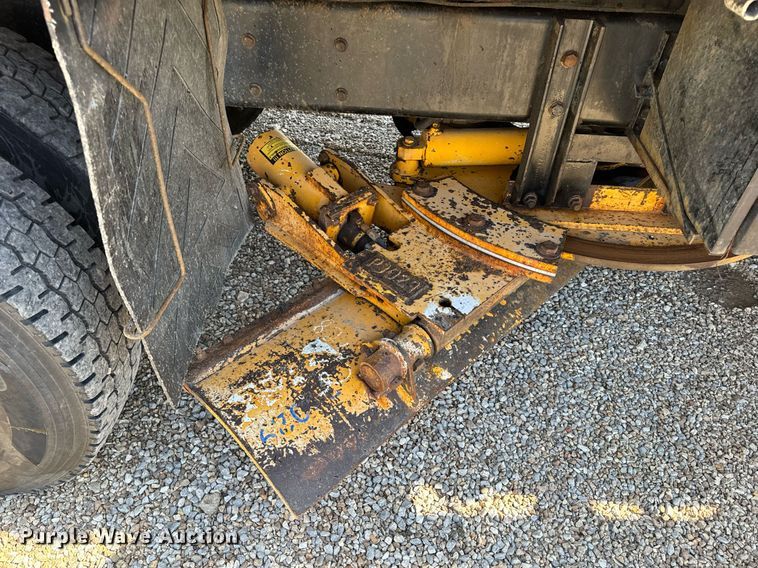 image for item EH6634 2009 International WorkStar 7500  dump truck