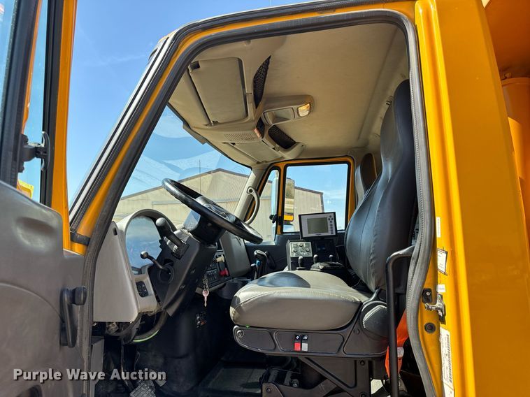 image for item EH6634 2009 International WorkStar 7500  dump truck