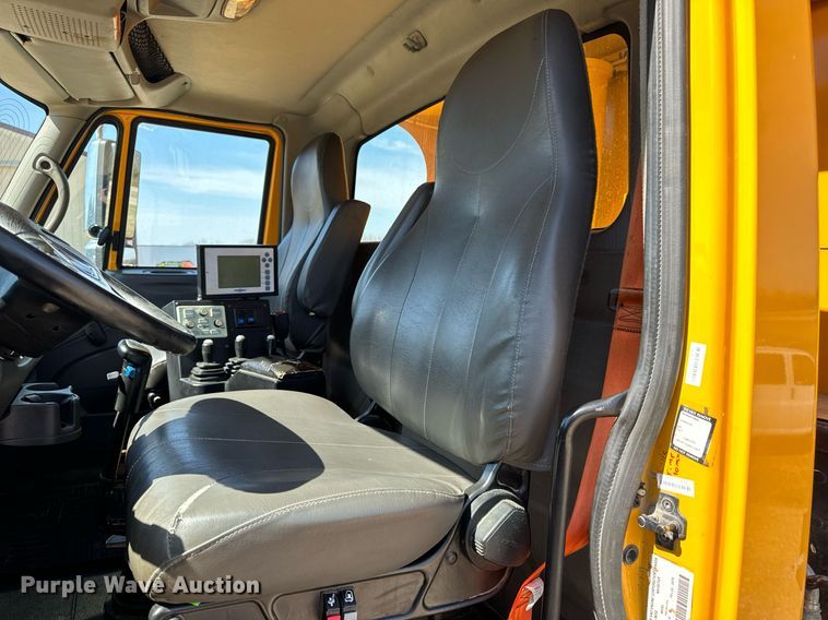 image for item EH6634 2009 International WorkStar 7500  dump truck