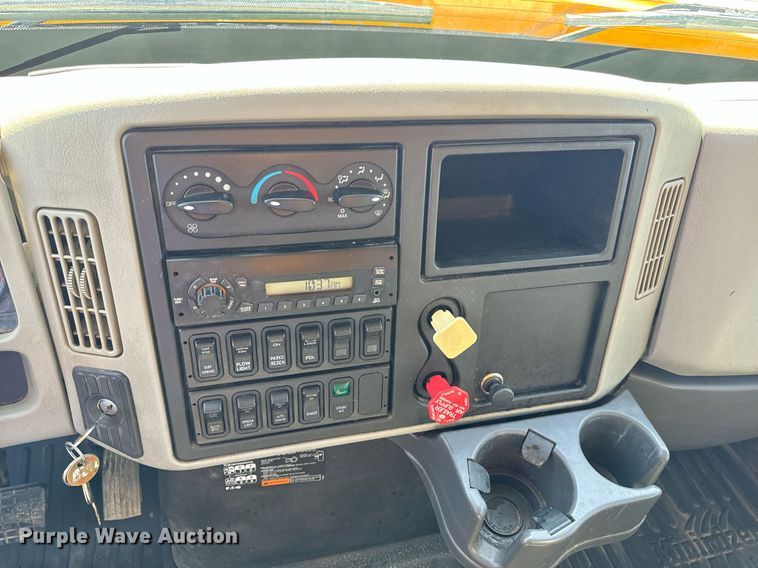 image for item EH6634 2009 International WorkStar 7500  dump truck