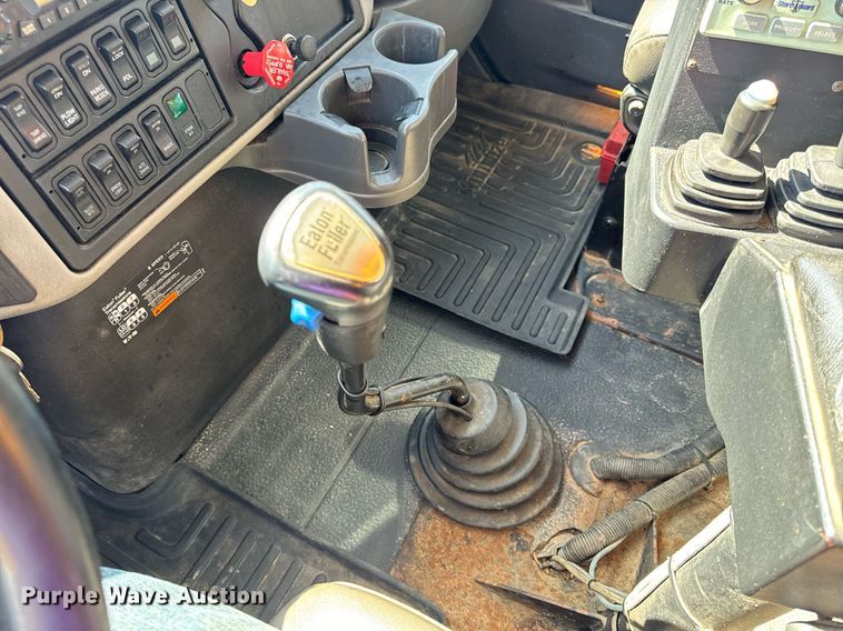 image for item EH6634 2009 International WorkStar 7500  dump truck