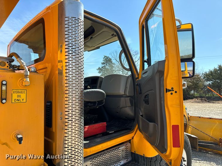 image for item EH6634 2009 International WorkStar 7500  dump truck
