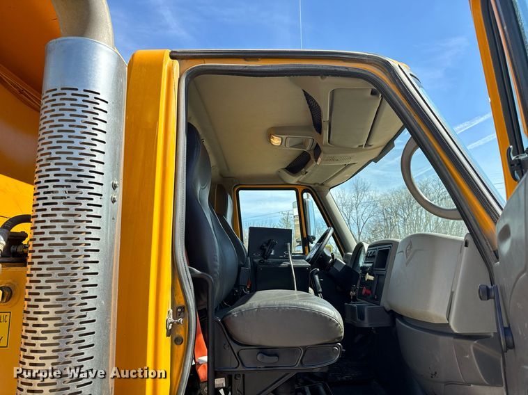 image for item EH6634 2009 International WorkStar 7500  dump truck