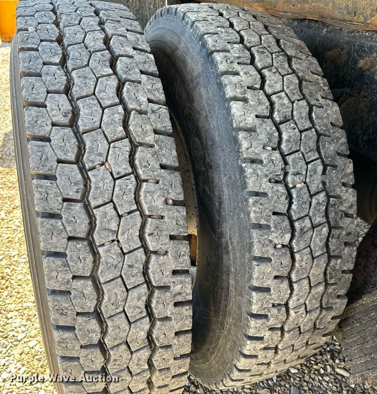 image for item EH6634 2009 International WorkStar 7500  dump truck