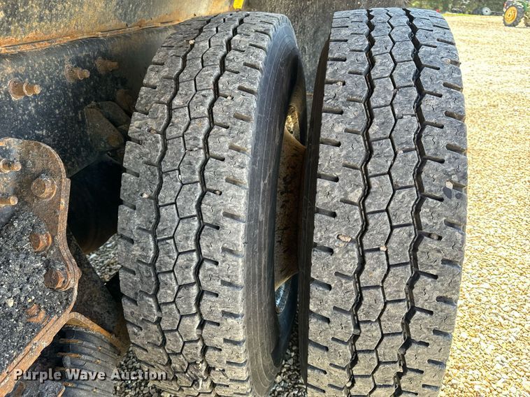 image for item EH6634 2009 International WorkStar 7500  dump truck