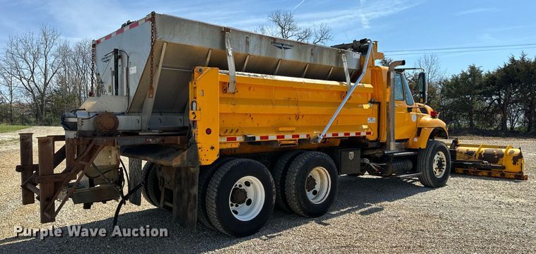 image for item EH6635 2010 International WorkStar 7400  dump truck