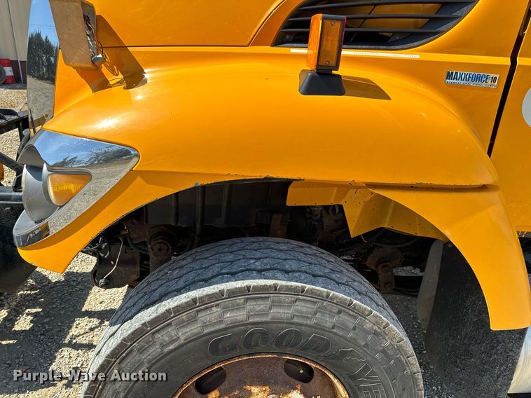 image for item EH6635 2010 International WorkStar 7400  dump truck