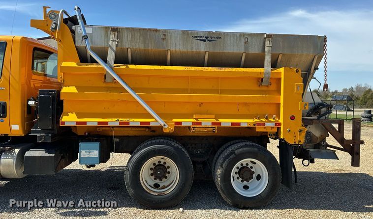 image for item EH6635 2010 International WorkStar 7400  dump truck