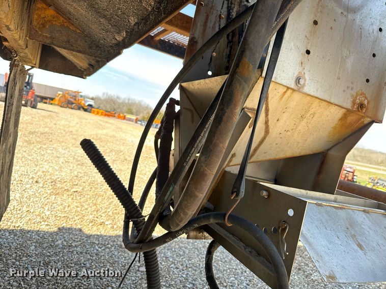 image for item EH6635 2010 International WorkStar 7400  dump truck