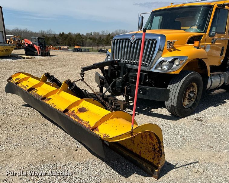 image for item EH6635 2010 International WorkStar 7400  dump truck